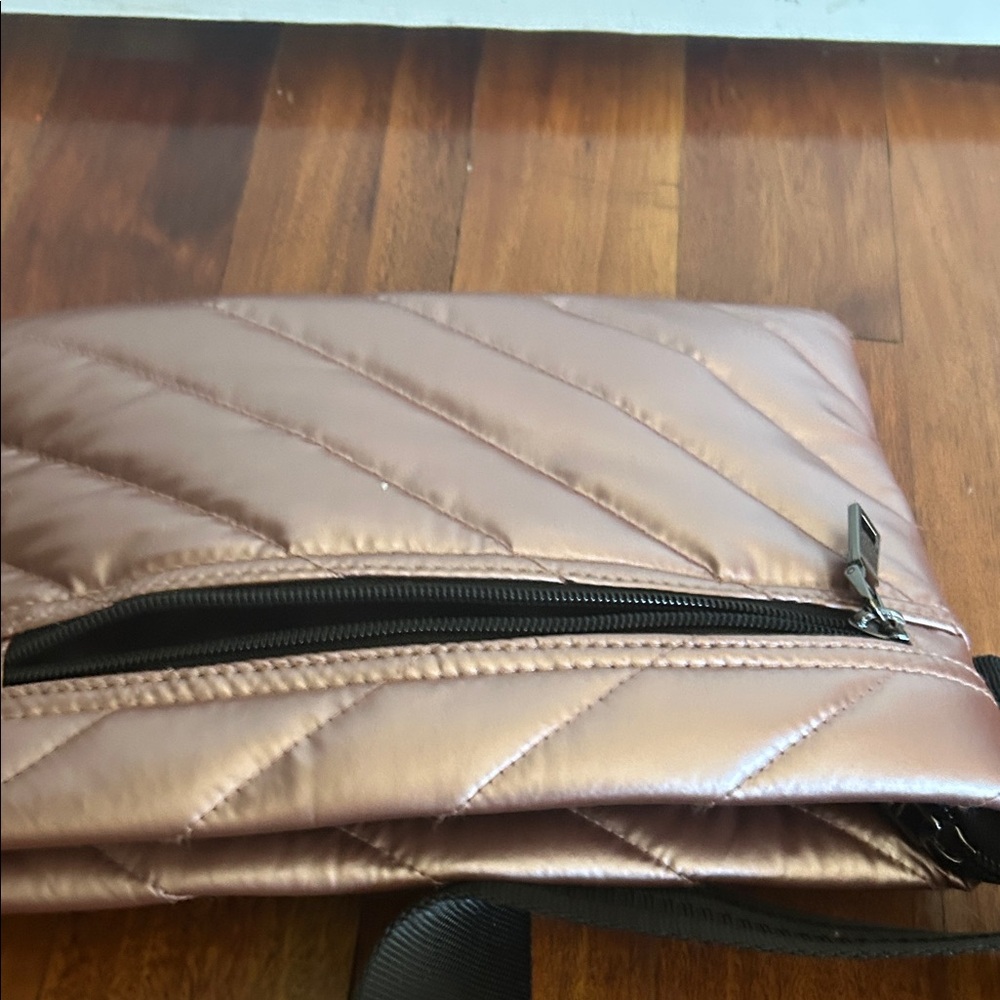 THINK ROYLN Metallic Pink Crossbody Bag - Picture 5 of 5